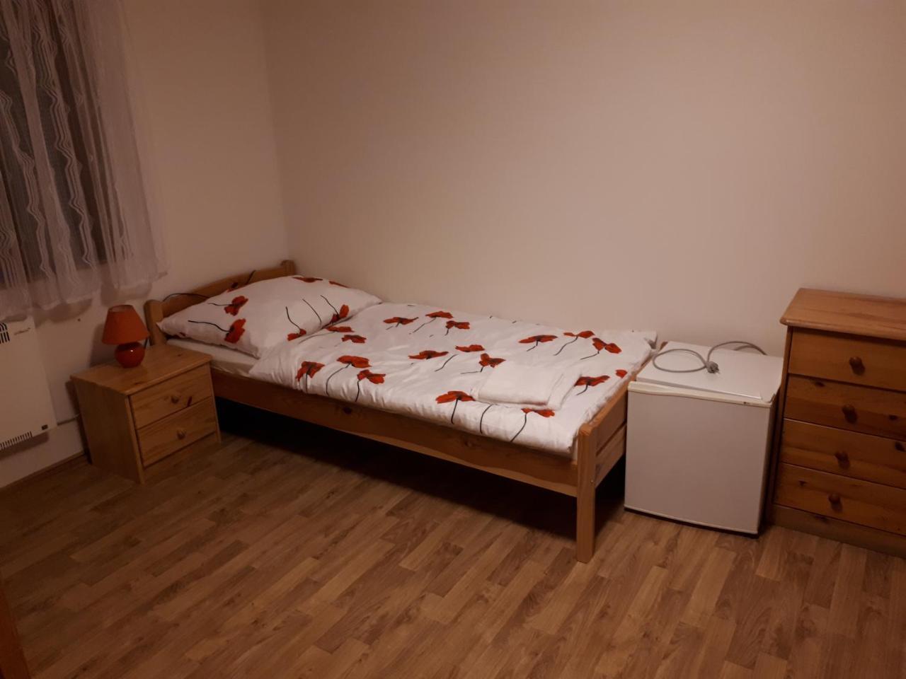 Podkrovi V Jihoceskem Statku Nemejice Exterior foto